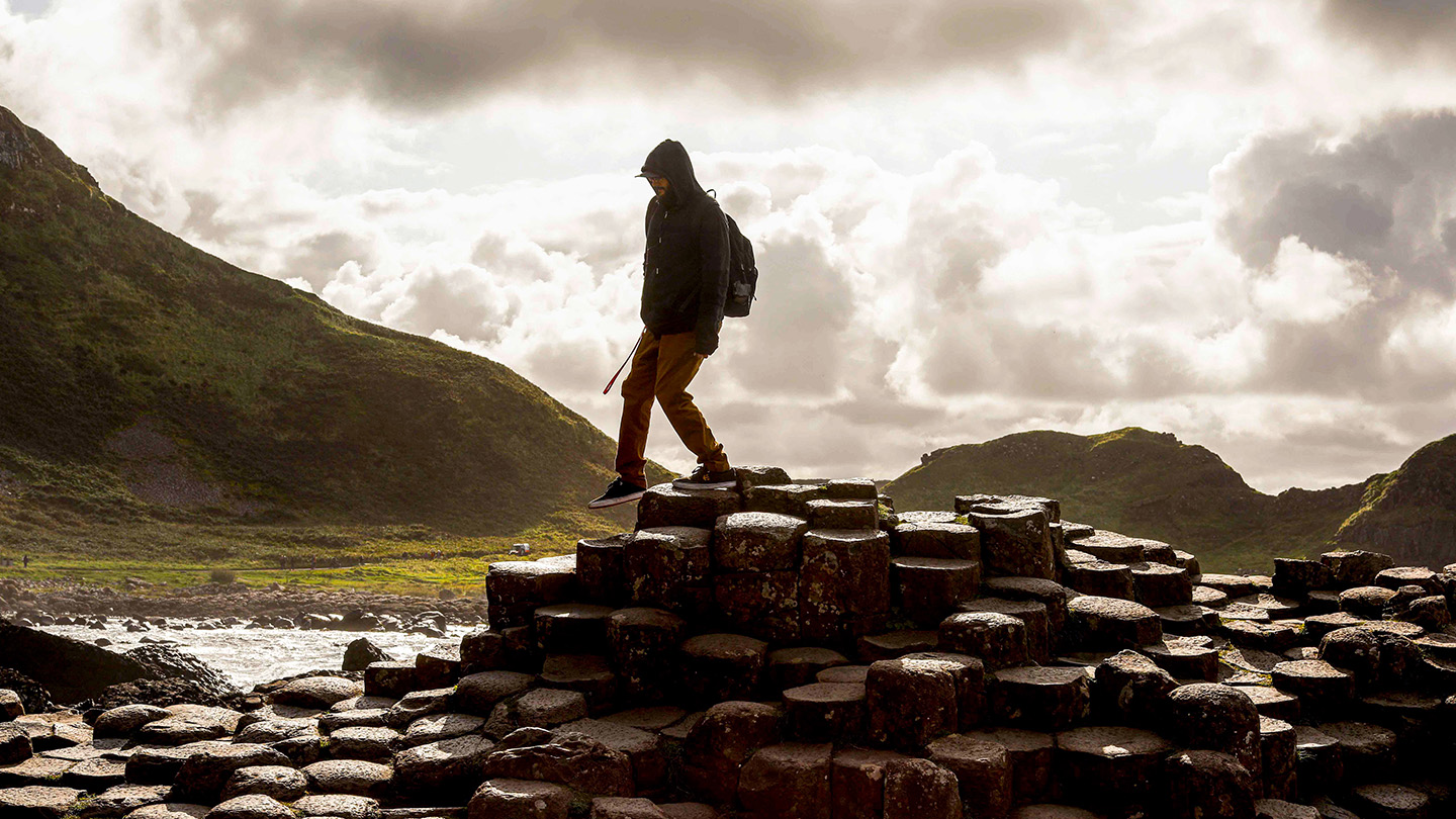 Billede af mennesker og huse i København